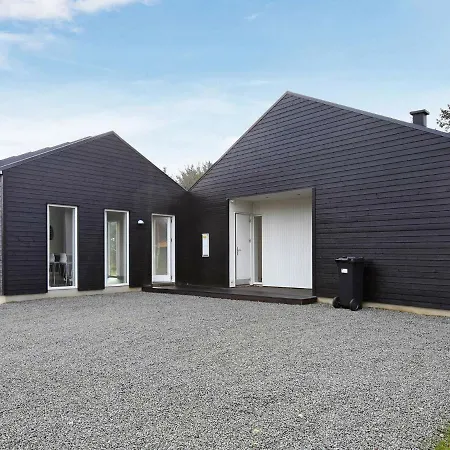 Three-bedroom Holiday In 33 Dom wakacyjny
